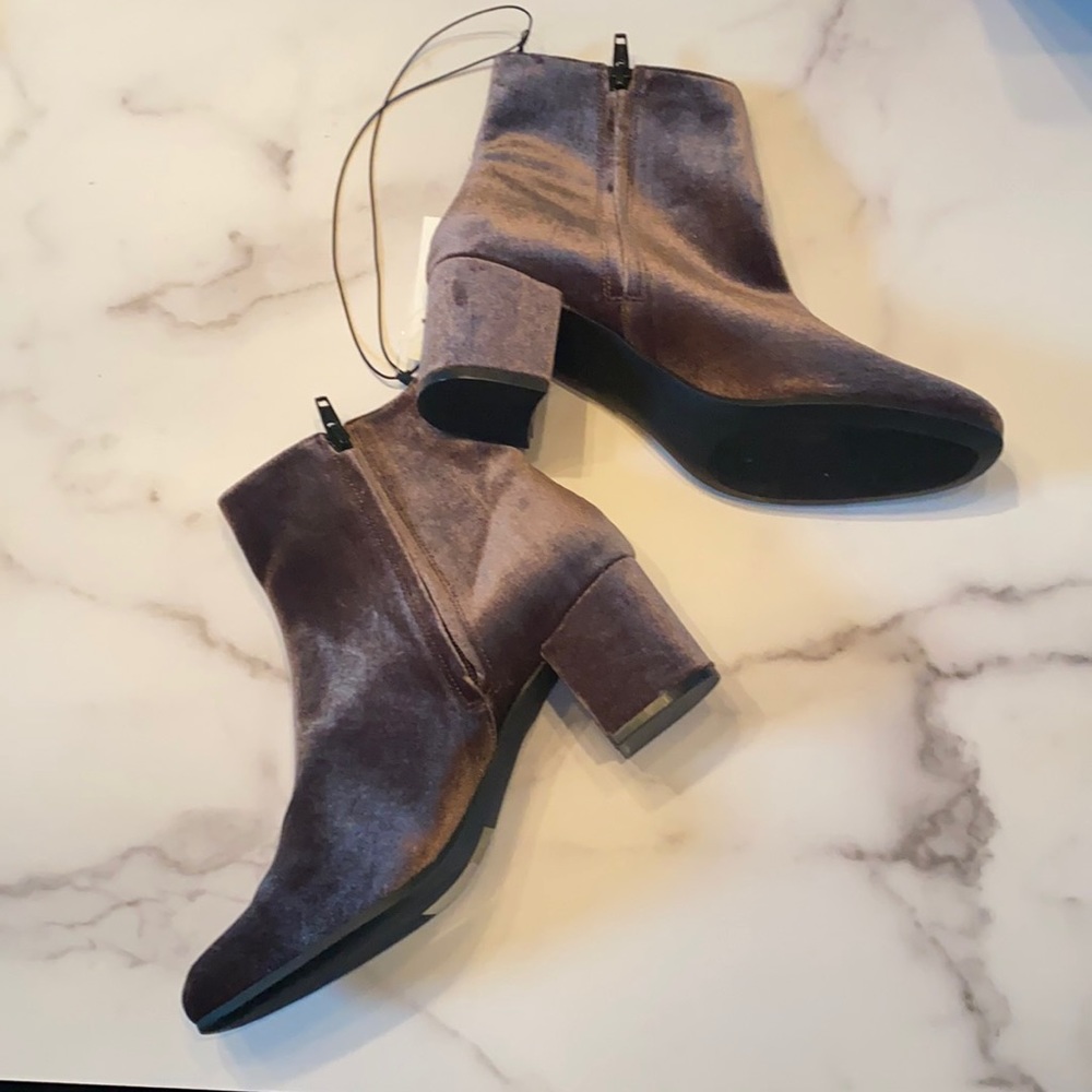 H&M Mauve Suede Booties Size 8.5